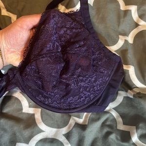Purple torrid lace bra 40 DDD